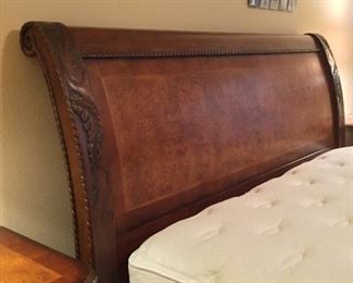 King sized aspenhome Sleighbed. Headboard and footboard frame over four cedar lined under bed drawers.
Beautiful detail. 