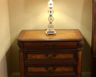 Gorgeous aspenhome bedside desk/table. Matches bed. 