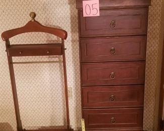 2 Piece Furniture Lot
https://ctbids.com/#!/description/share/261623