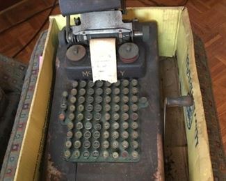 VINTAGE MCCASKEY ADDING MACHINE