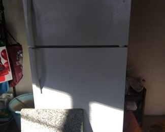 KENMORE REFRIGERATOR