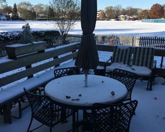 PATIO SET - POSSIBLY BROWN JORDAN