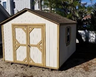 Great shed: 12' x 14', excellent condition