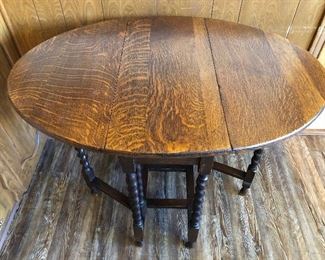 Oak Barley Twist Oval Gateleg Drop Leaf Dining Table 