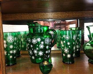 Vintage Drinking Glasses Dark Green With Snowflake Pattern//Winter Holiday Drinkware//7" Tall Glass Tumblers/Vintage Glasses  and Pitcher 