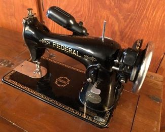 Vintage Federal Sewing Machine Made In Japan