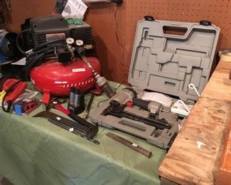 Air compressor/nail gun