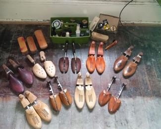 Vintage Wooden Mens Shoe Boot Shape Supporter