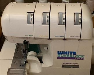 white super lock 2000 ats serger sewing machine 