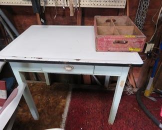 Old Enamel Top Table