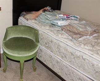 furniture vanity chair and twin mattress
