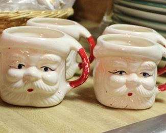 decor santa mugs