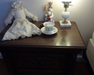 lamp table