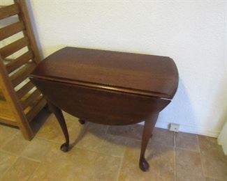 drop leaf table