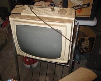 vintage tv and stand