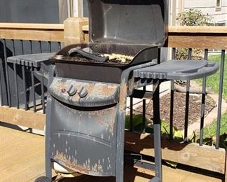 Char-Broil Propane Grill (Rusty exterior)with Propane Tank (some fuel) and Grilling Accessories