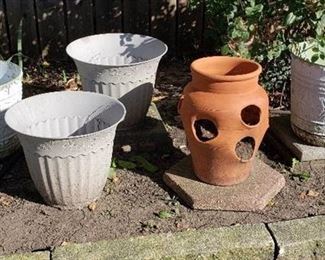 Lot of 4 Plastic 1 ft. diameter pots and one Strawberry Terra Cotta Planter (15  tall)