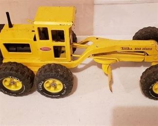 Vintage Tonka Yellow Pressed Steel Road Grader Heavy Equip Construction Toy 17