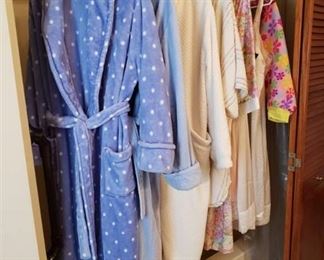 Lot of Bathroom Robes & Nightgowns - Large