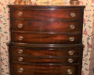 furniture Duncan Phyfe tall 5 drawer chest of drawers