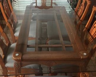 Very nice glass top table with 6 chairs. This table is priced to sell.