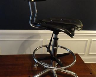 Industrial desk chair (only 1)