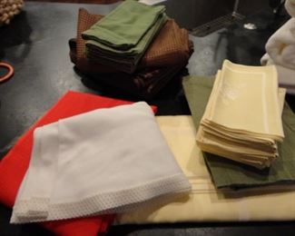 Kitchen linens, napkins, place mats, table clothes
