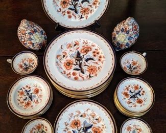 40-piece set of Royal Crown Derby China, England, dated 1960.