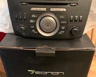 Eonon radio / CD Player