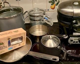 Industrial Cuisinart Waffle maker
Lenox Christmas luncheon set. Poppies & blue
Cookware. 