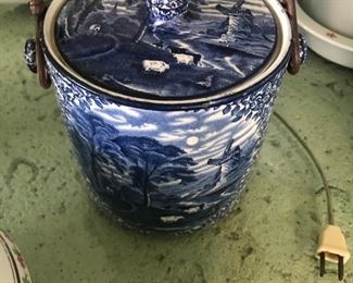 English pottery circa 1900 