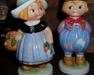 DOLLY DINGLE SERIES / GOEBEL / GERMANY