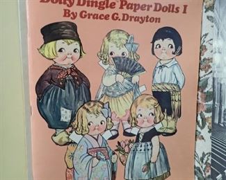 DOLLY DINGLE PAPER DOLLS