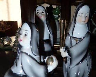 NUNS