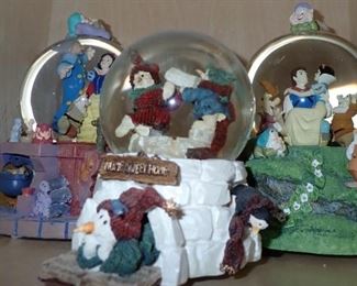 SNOW GLOBES