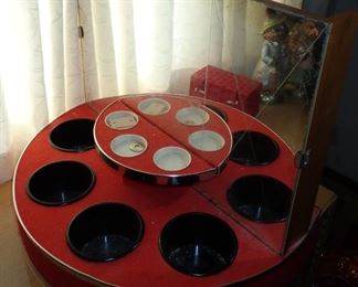 KORONETTE STEREO / PS - STEREO - BAR - RADIO - RECORD PLAYER - AM / FM  AND FIREPLACE WITH BUILT IN SPEAKERS . TOP PANELS DROP DOWN.