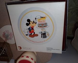 DISNEY PLATES