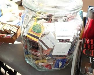 CLEAR GLASS PLANTERS JAR