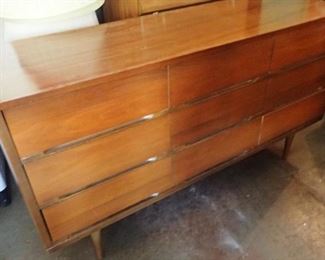 MID CENTURY DRESSER
