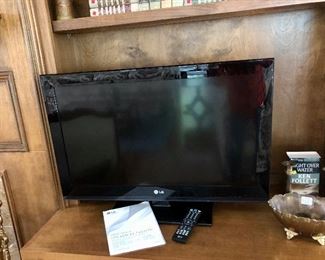 LG flat screen tv