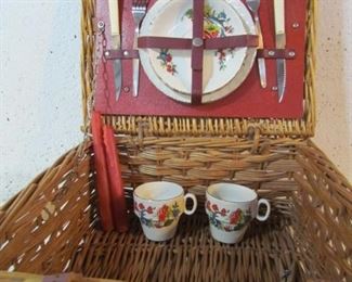 British picnic basket with British teaset.