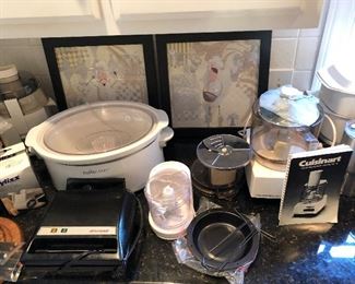 Crockpot Cuisinart food processer