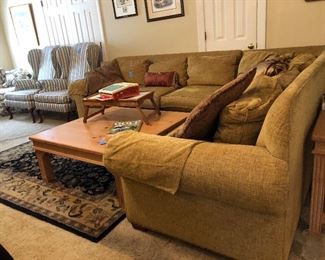 William Alan Sectional Sofa