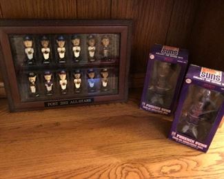 BOBBLEHEADS FIGURINES