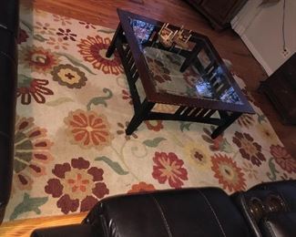COFFEE TABLE & AREA RUG