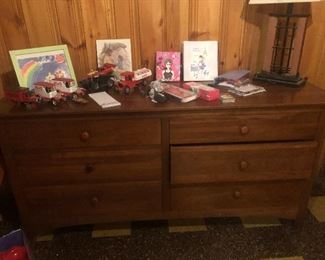 ETHAN ALLEN DOUBLE DRESSER