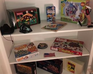 TOYS & GAMES