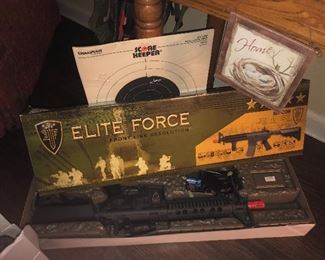 ELITE FORCE AIR GUN
