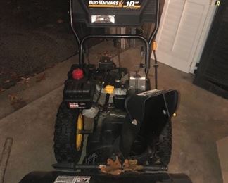 YARD MACHINES SNOW BLOWER