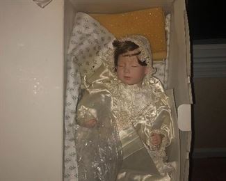 LENOX VINTAGE DOLL